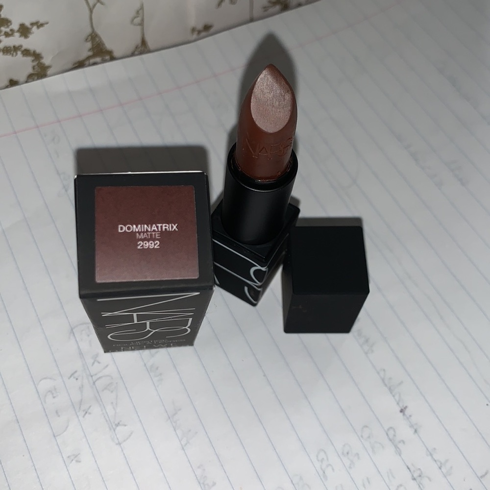 NARS DOMINATRIX LIPSTICK - Picture 4 of 5